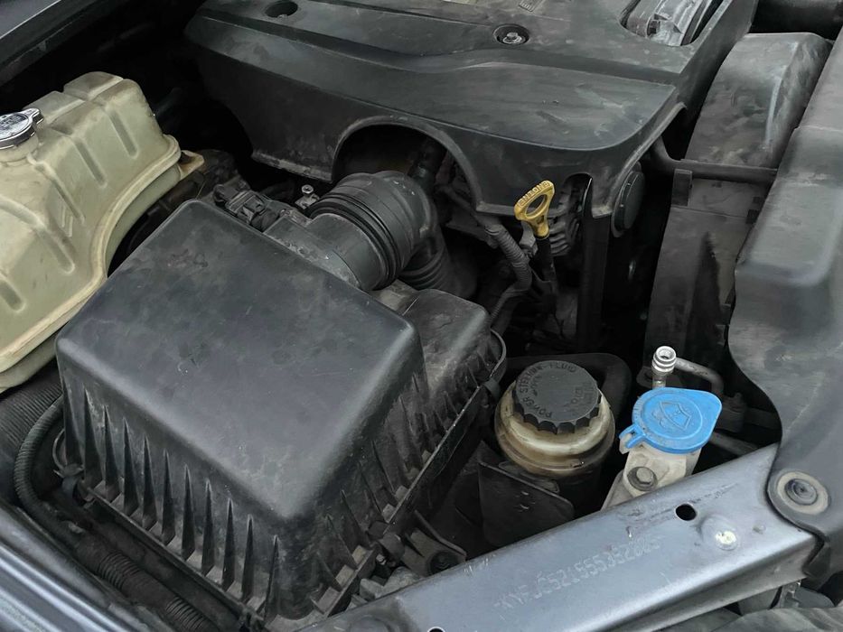 Kia Sorento 2.5 CRDI / Киа Соренто 2006 година на части