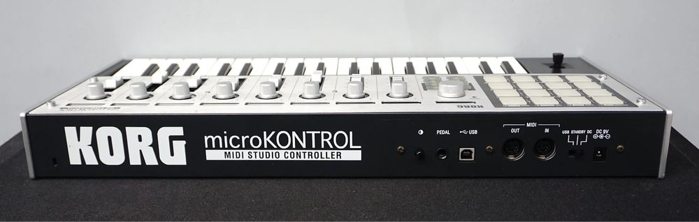 MIDI контроллер KORG Microkontrol