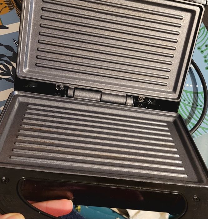 Sandwich maker Heinner