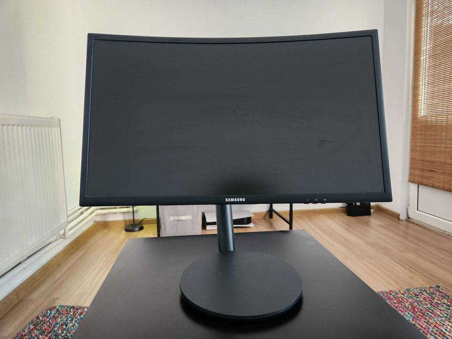 Monitor de gaming Samsung C24FG70FQU, full HD, 144 Hz, FreeSync