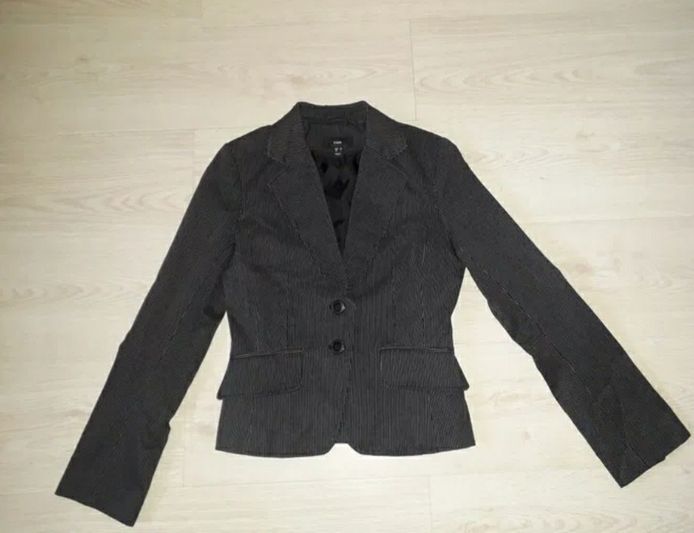 Женские фирменные пиджаки размер 44-46