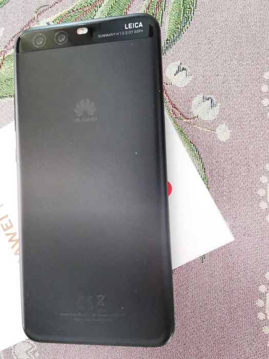 Vand telefon Huawei P10