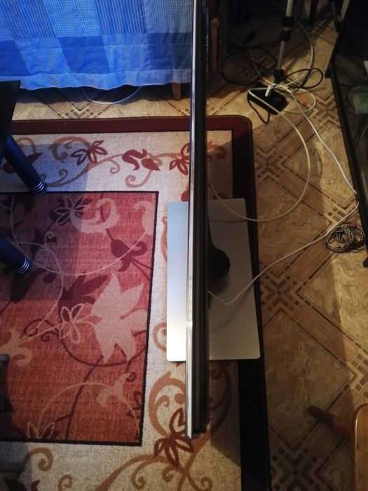 Телевизор Самсунг 40 инча