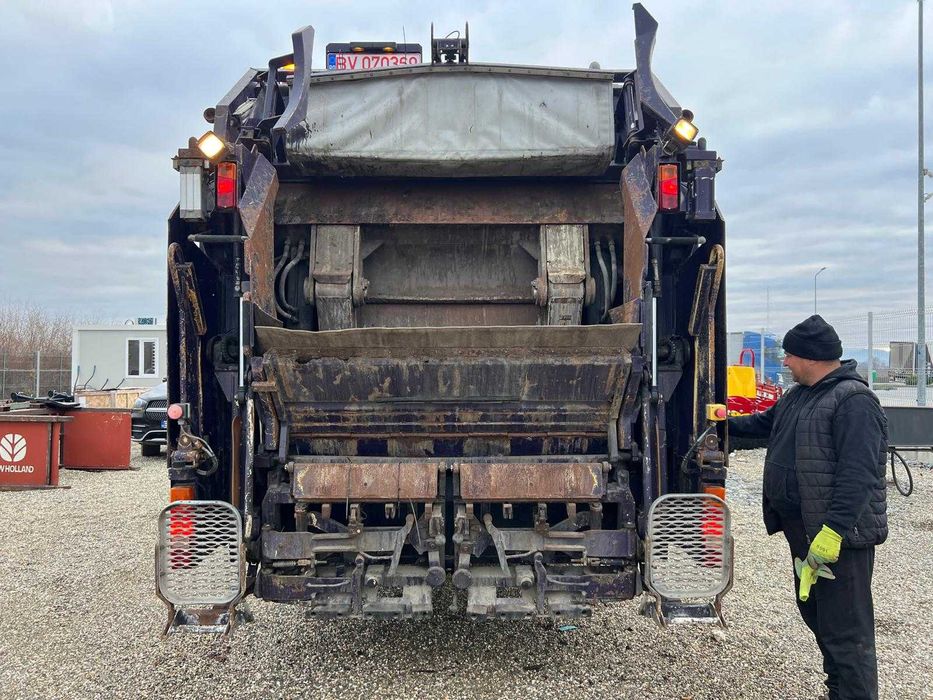 Masina de gunoi DAF  - capacitate 17 m3  [+ Video] - Gata de lucru