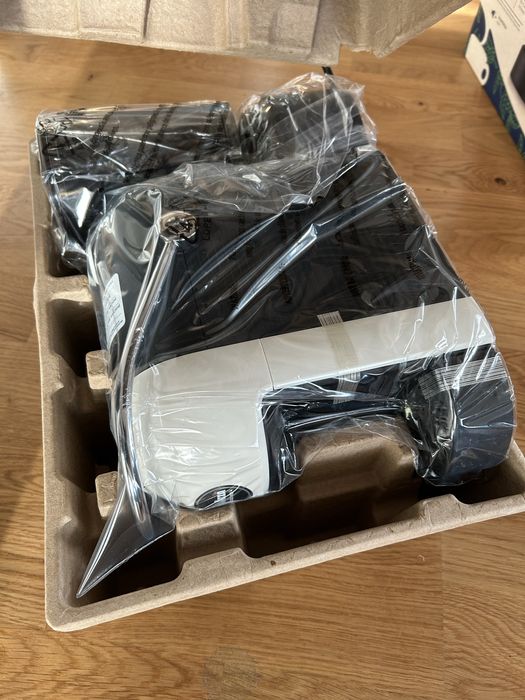 Бяла Кафемашина Lavazza EVO Jolie