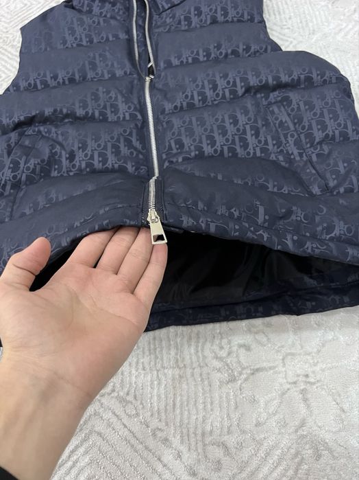 Dior жилетка.