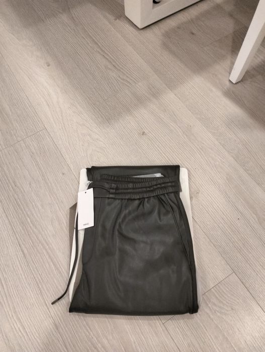 Pantaloni eleganți collection