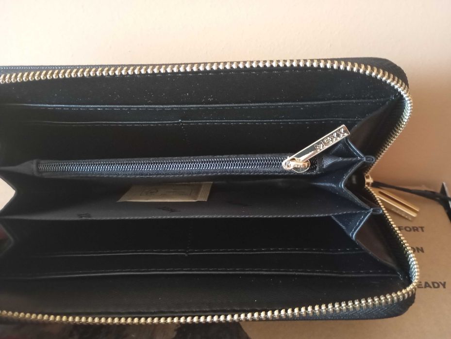 Портфейл дамски Mexx. Черен. Нов.