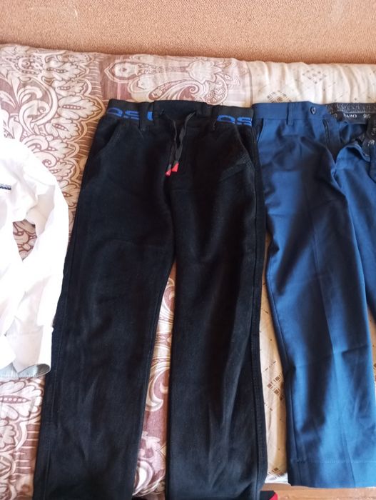 Продам школьные вещи на мальчика в первый класс.