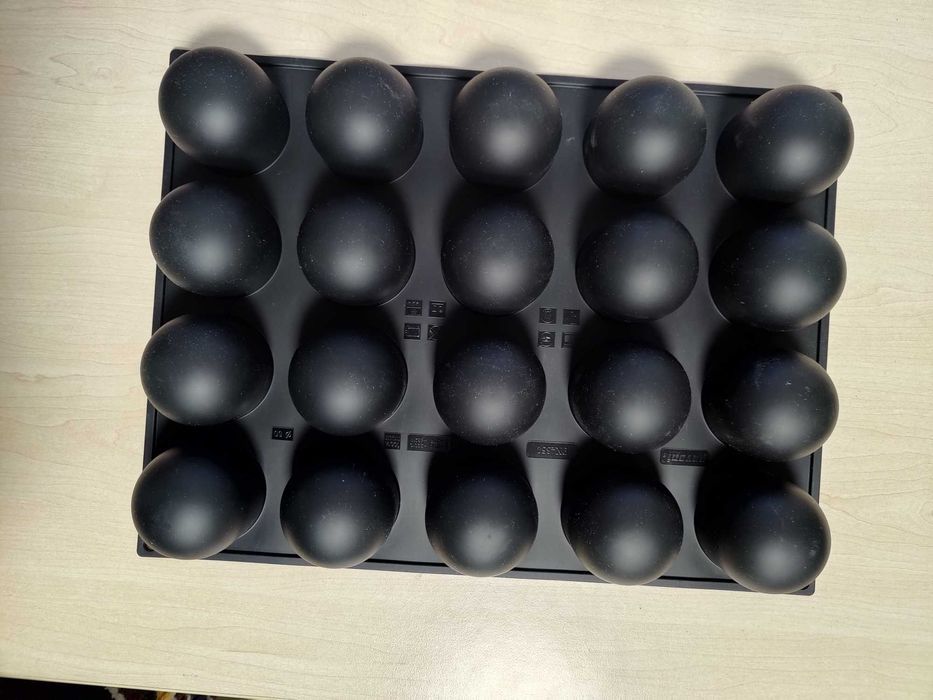 Forma Silicon 30x40cm, 20 cavitati de 6 cm, Pavoni