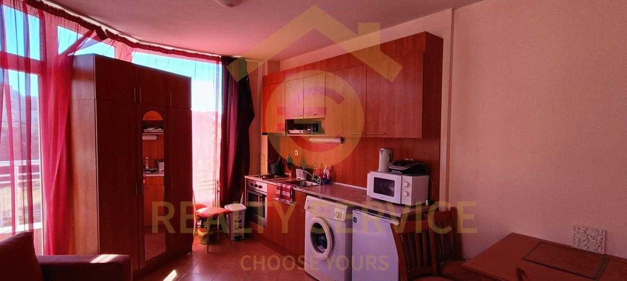Продава се Тристаен апартамент в к.к. Слънчев бряг - 58 кв.м за 36 €/кв.м - Снимка #5
