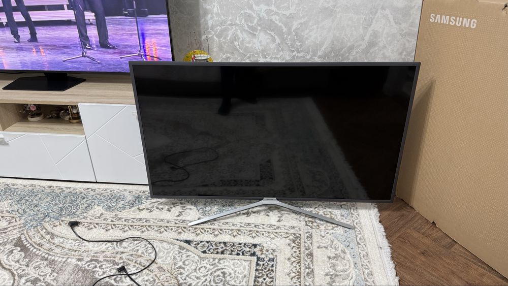 Пррдам телевизор samsung