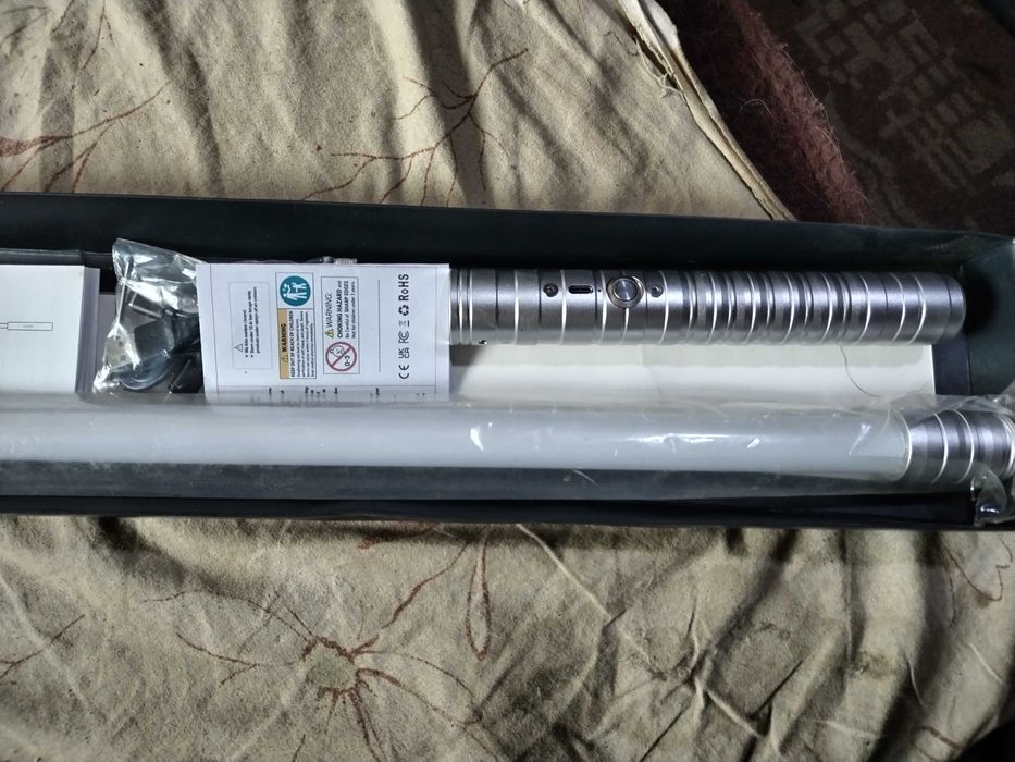 Sabie Star Wars   RGB  si sunete  realistice