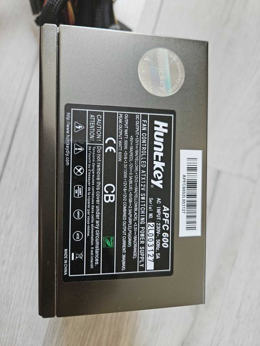 Huntkey APFC 600 CPU 4+4PIN/VIDEO 6+2 6+2PIN