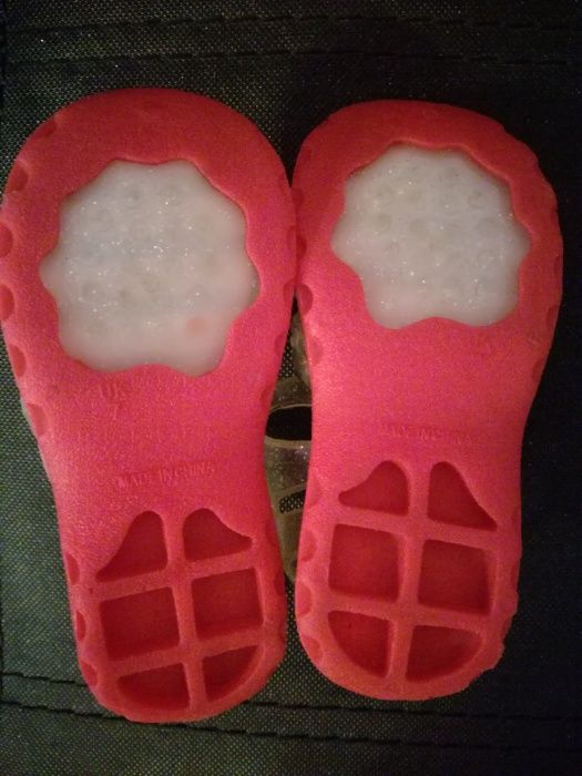 Детски сандалки от силикон