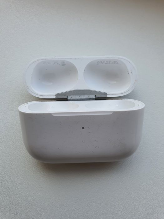 Кейс Airpods Pro
