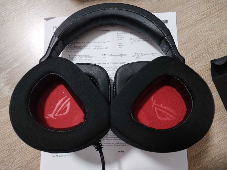 Vand casti ASUS ROG Delta S Core cu garantie aproape 2 ani
