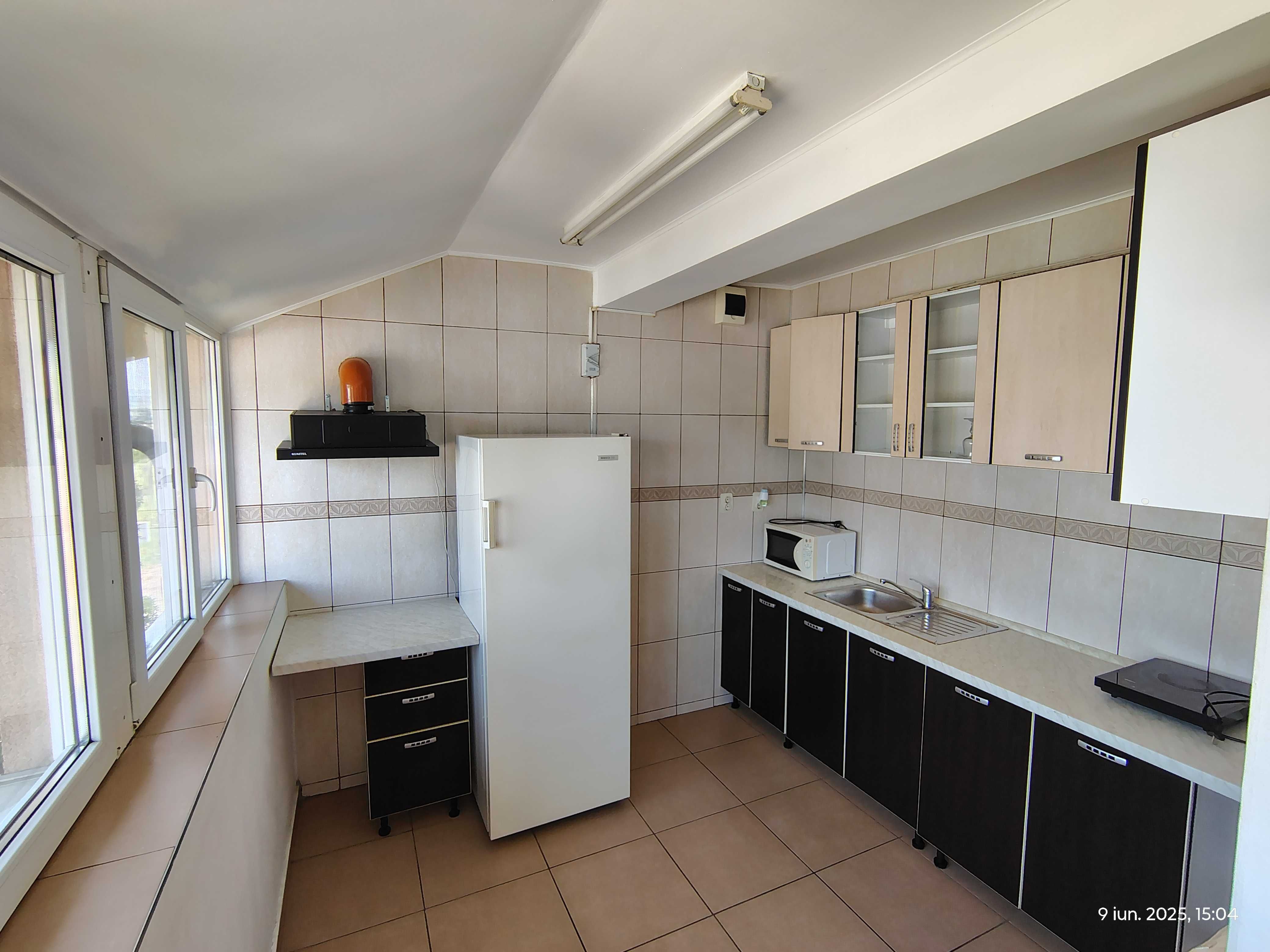 PF dau in chirie ap 3 camere decomandate 115 mp în zona Emerson