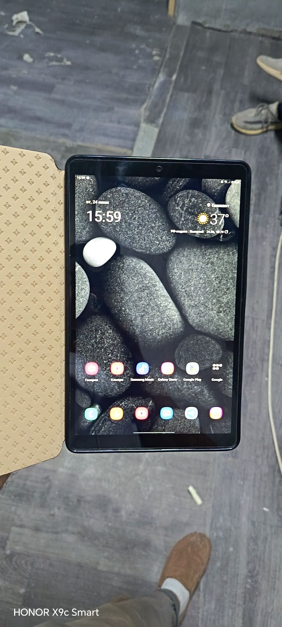 Planshet samsung tab A 32gb xotira +fleshkabaterika 6180mach