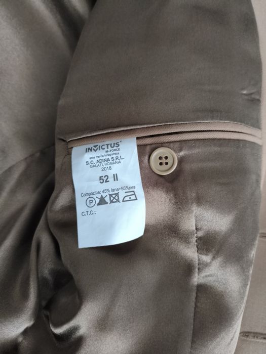 Ținută militară nouă de oraș