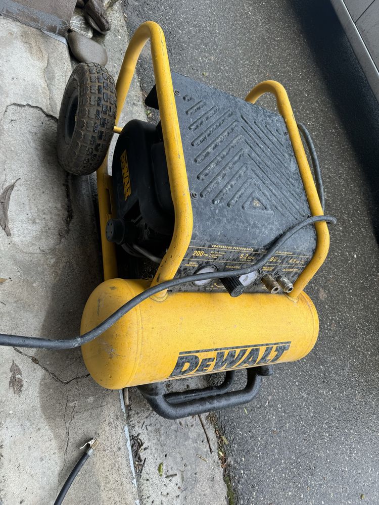 Compresor DEWALT D55146