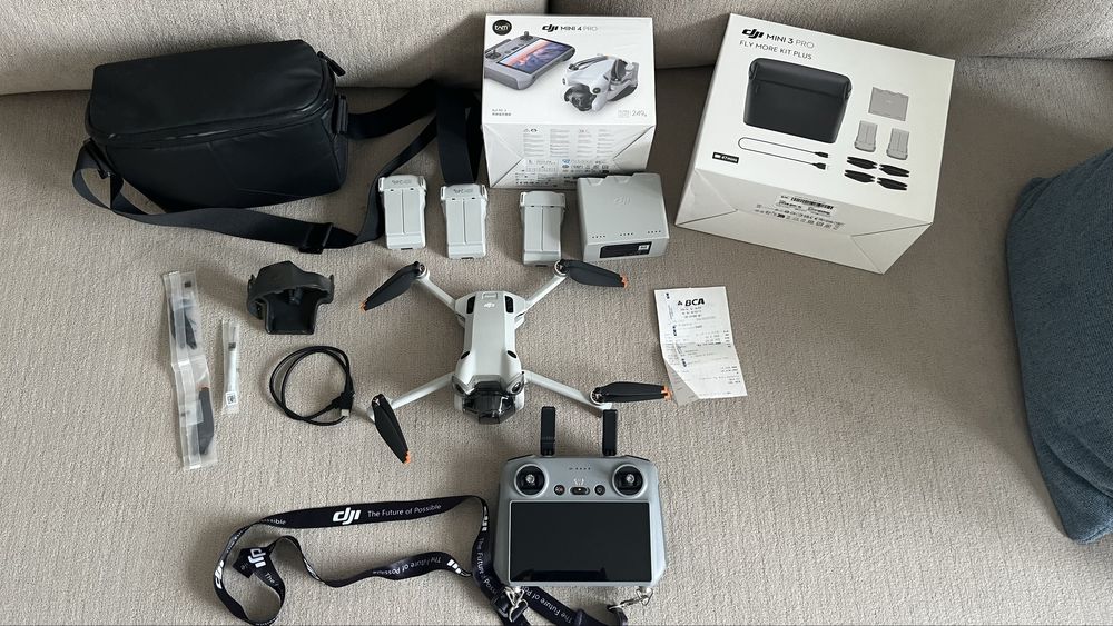 Dji mini 4 pro Fly More Combo (DJI RC 2)