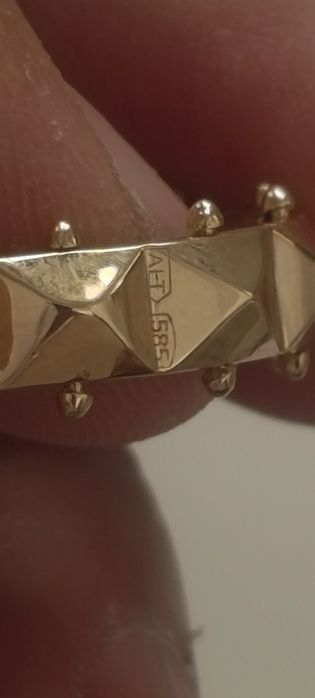 Золотое кольцо, CARTIER ,вес 2,21 проба 585, размер 18,5