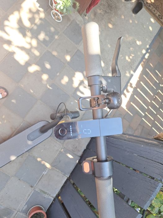 Trotineta xiaomi essential