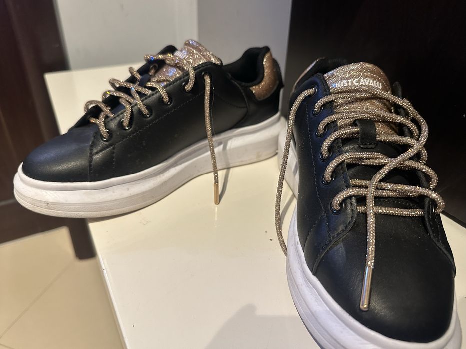 Сникърси just cavali