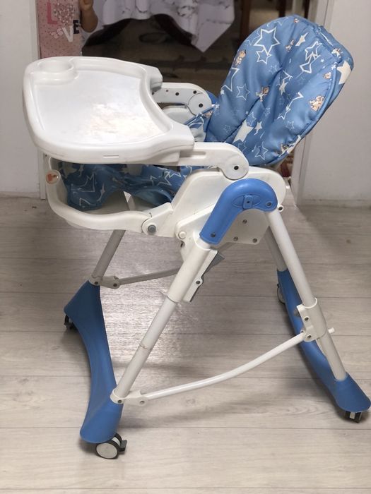 Продам качественный стол для ребенка