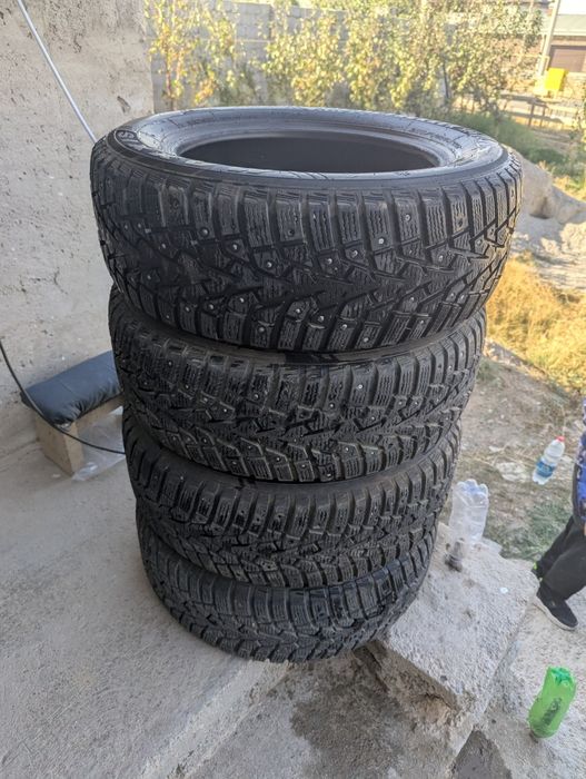 Шина на авто 215/60