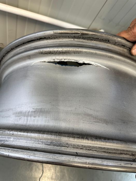 Sudura jante auto , indreptat jante auto, vopsit jante auto