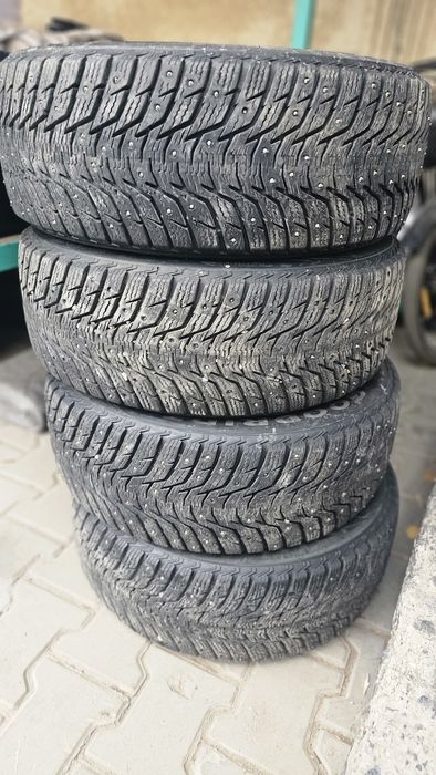 Продам резину 4шт зимние GOODRIDE