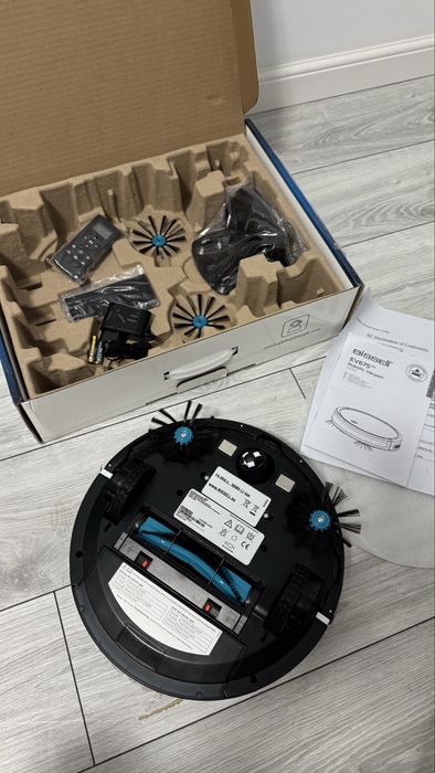 Aspirator Robot Bissell EV675 ptr podele dure si covoare, păr de anima