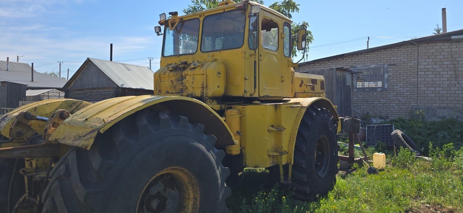 Продам К-701 в идеальном состоянии