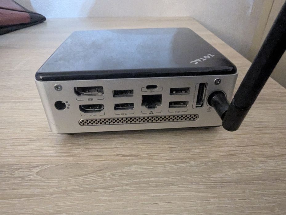 Vând Zotac Mini PC
