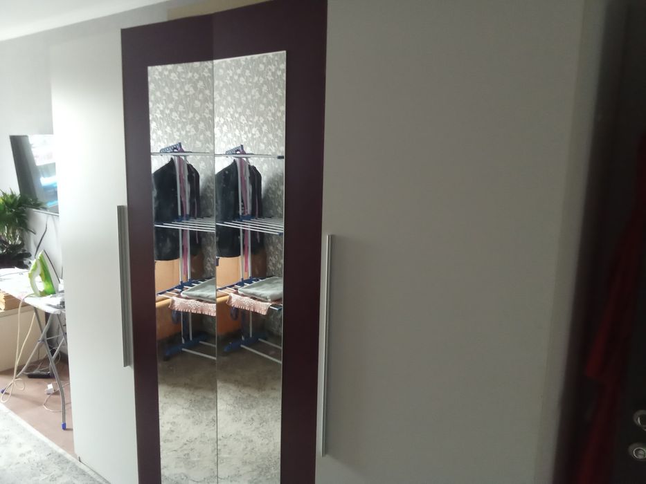 Шкаф для одежды (плательный)