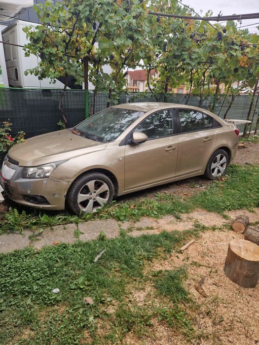 Chevrolet Cruze LS 1.8 benzina
