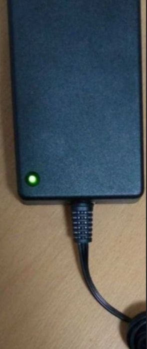 Alimentator HP pentru Imprimanta .Are 2 Tensiuni iesire 32V 375mA