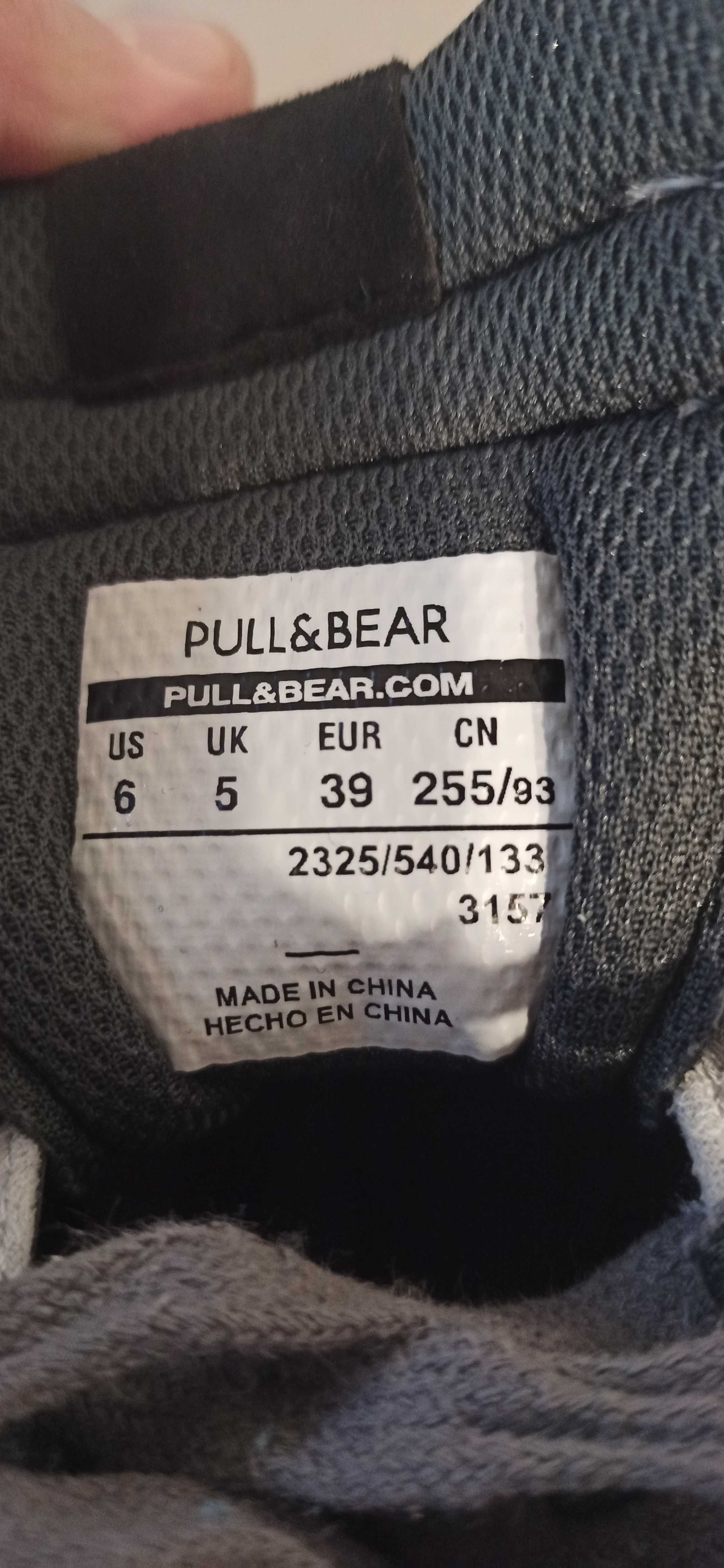 Adidași Pull&Bear mărimea 39