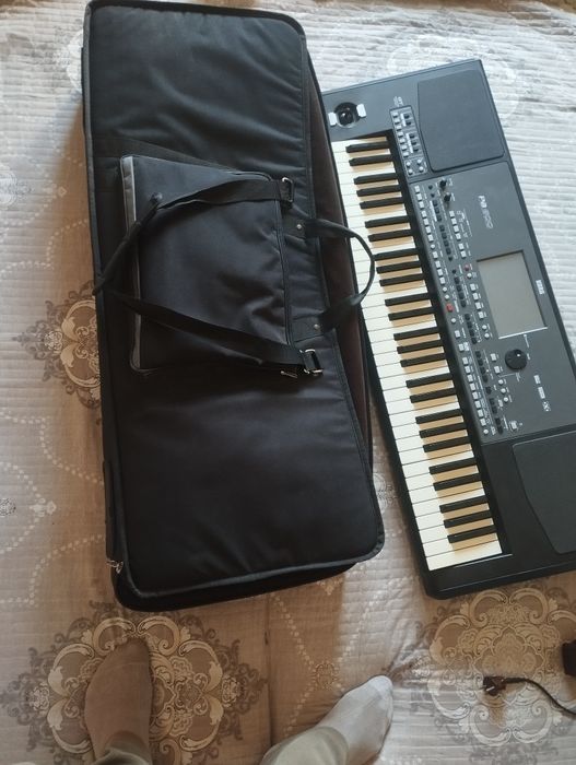 Korg pa 600 QT sotiladi