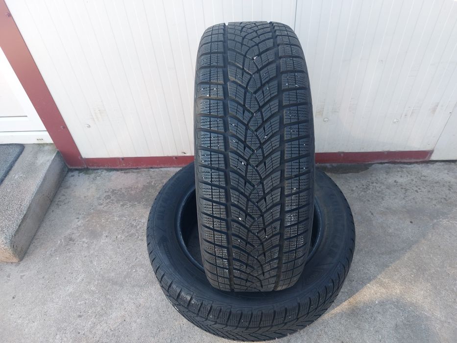 175 lei bucata! Doua anvelope M+S/IARNA 235 55 19 Goodyear! 7 mm