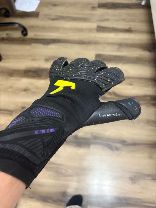 Mănuși portar profesionale t1tan