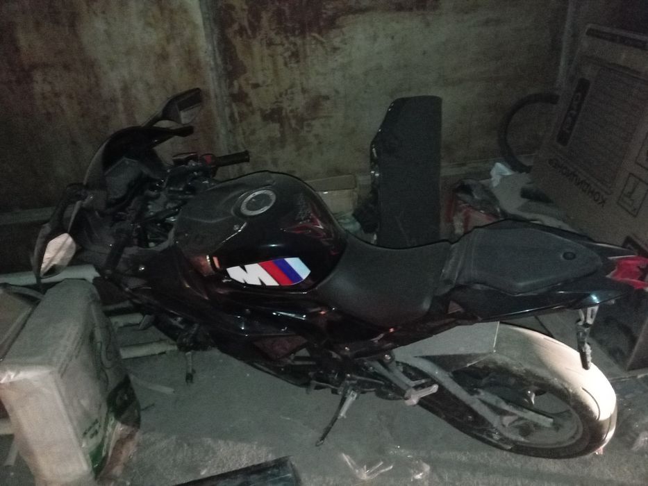 BMW  250cc holati orta