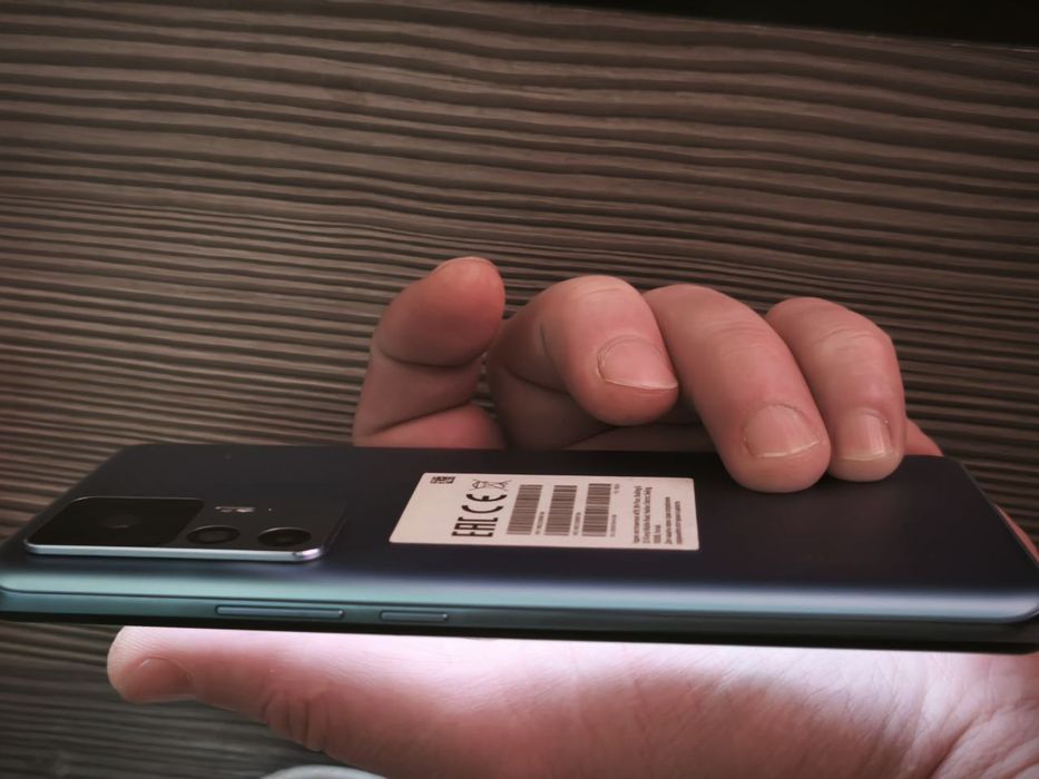 Xioimi 12T 8+8/256 сотилади зарядник бор