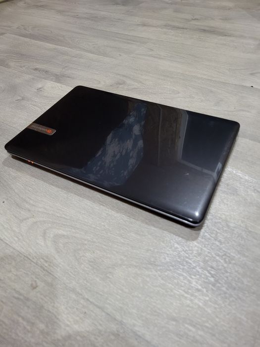 Продам ноутбук Acer Packard Intel i5, 8гигов озу, HDD 1TB