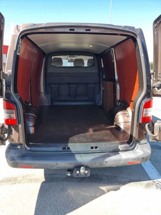 VW Transporter T5 2011