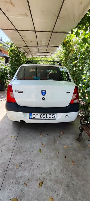 Vând Dacia Logan 2007