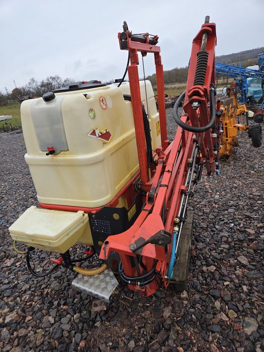 Instalatie Met Erbicidat Kuhn Opriș 1000