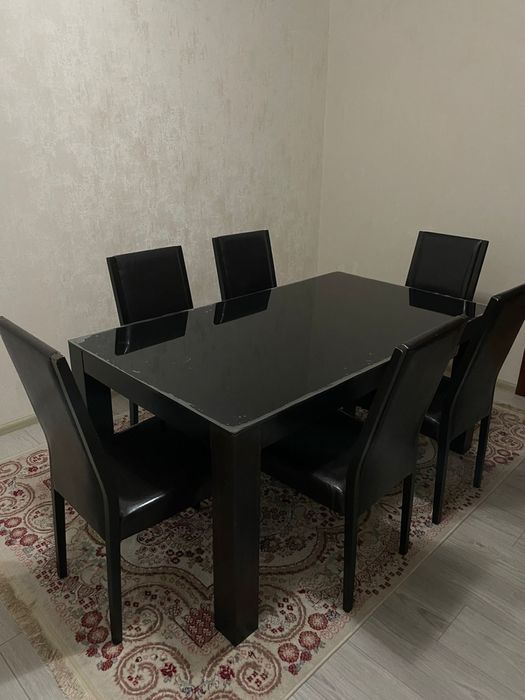 Продам стол со стульями